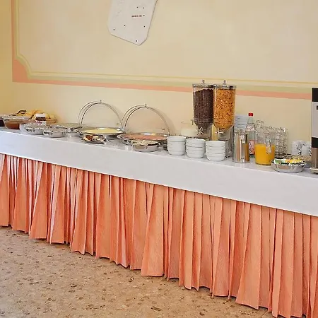 Hotel Marina 2*