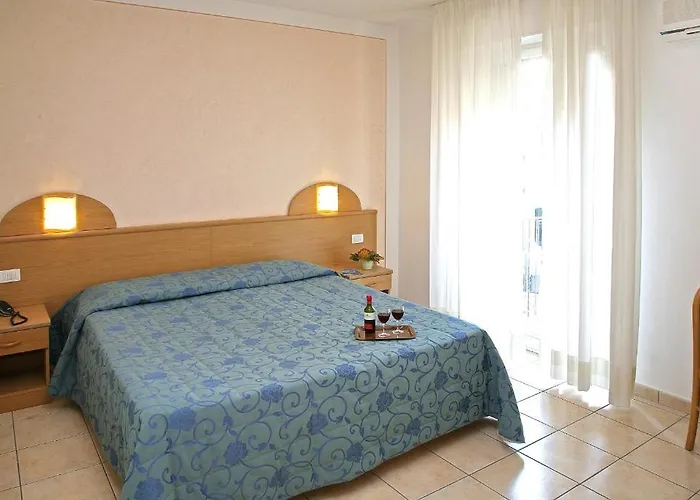 Marina 2* バルドリーノ